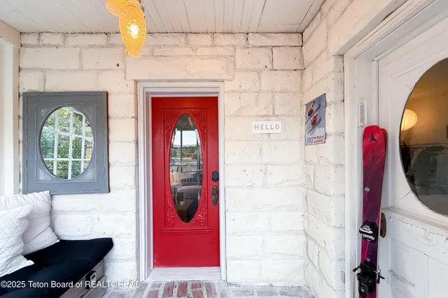 $585,000 | 23 West Dogwood Street, Victor, ID 83455