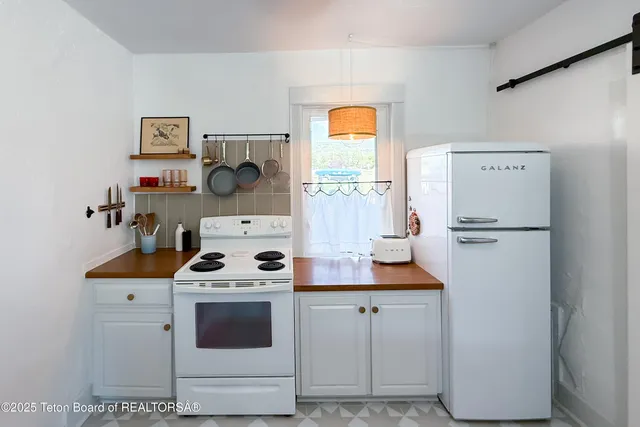 $585,000 | 23 West Dogwood Street, Victor, ID 83455