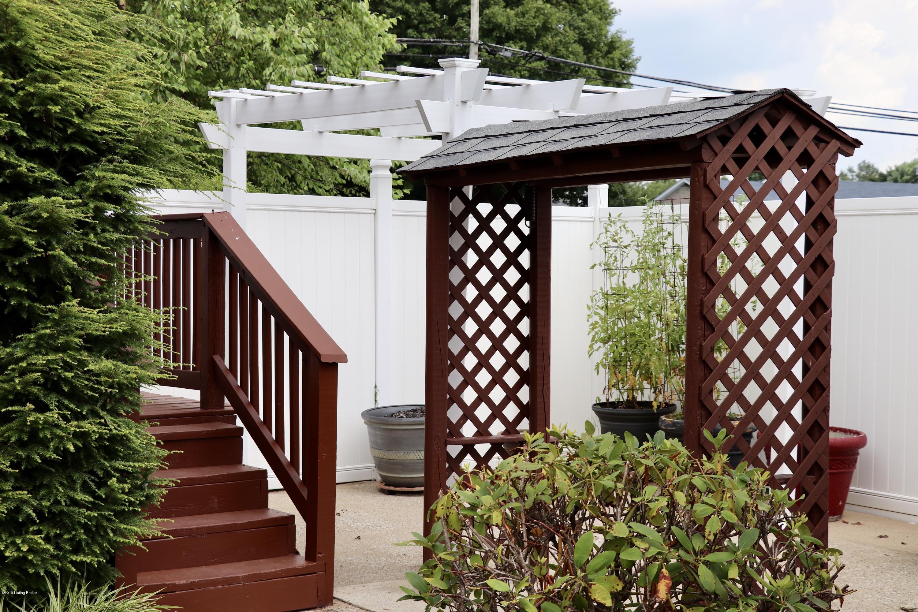2011 Flatlick Road Mount Washington, KY 40047 - Photo 34 of 36 fullsizeoutput_9e25