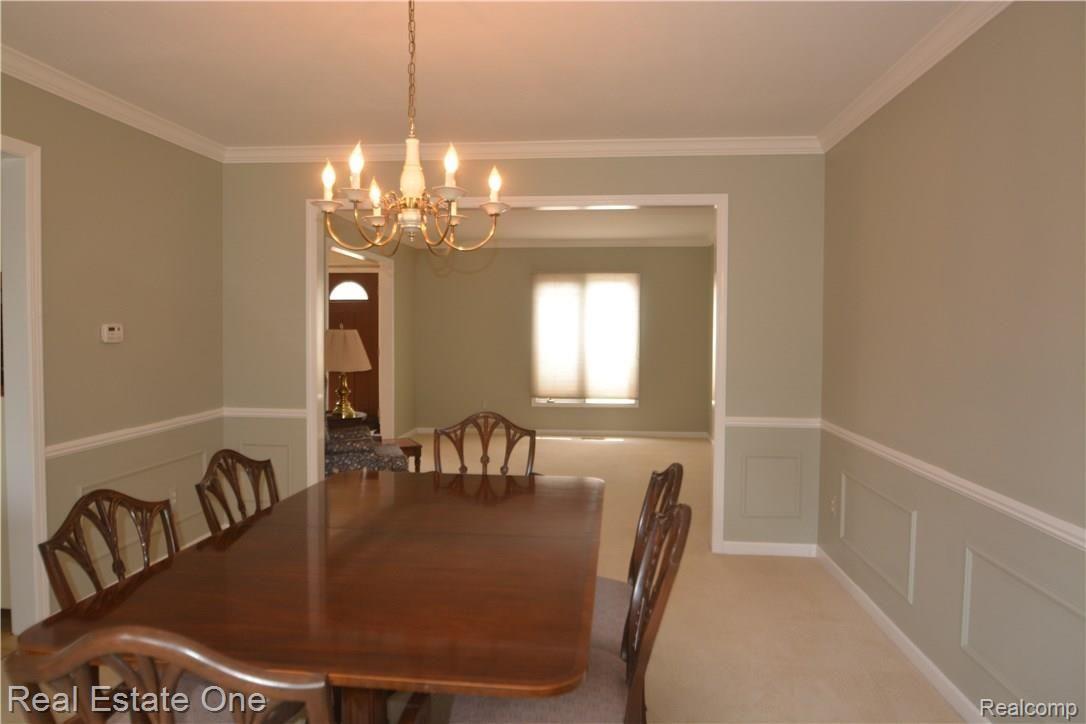2629 Munster Road Rochester, MI 48309 - Photo 8 of 26 DSC_4528.JPG
