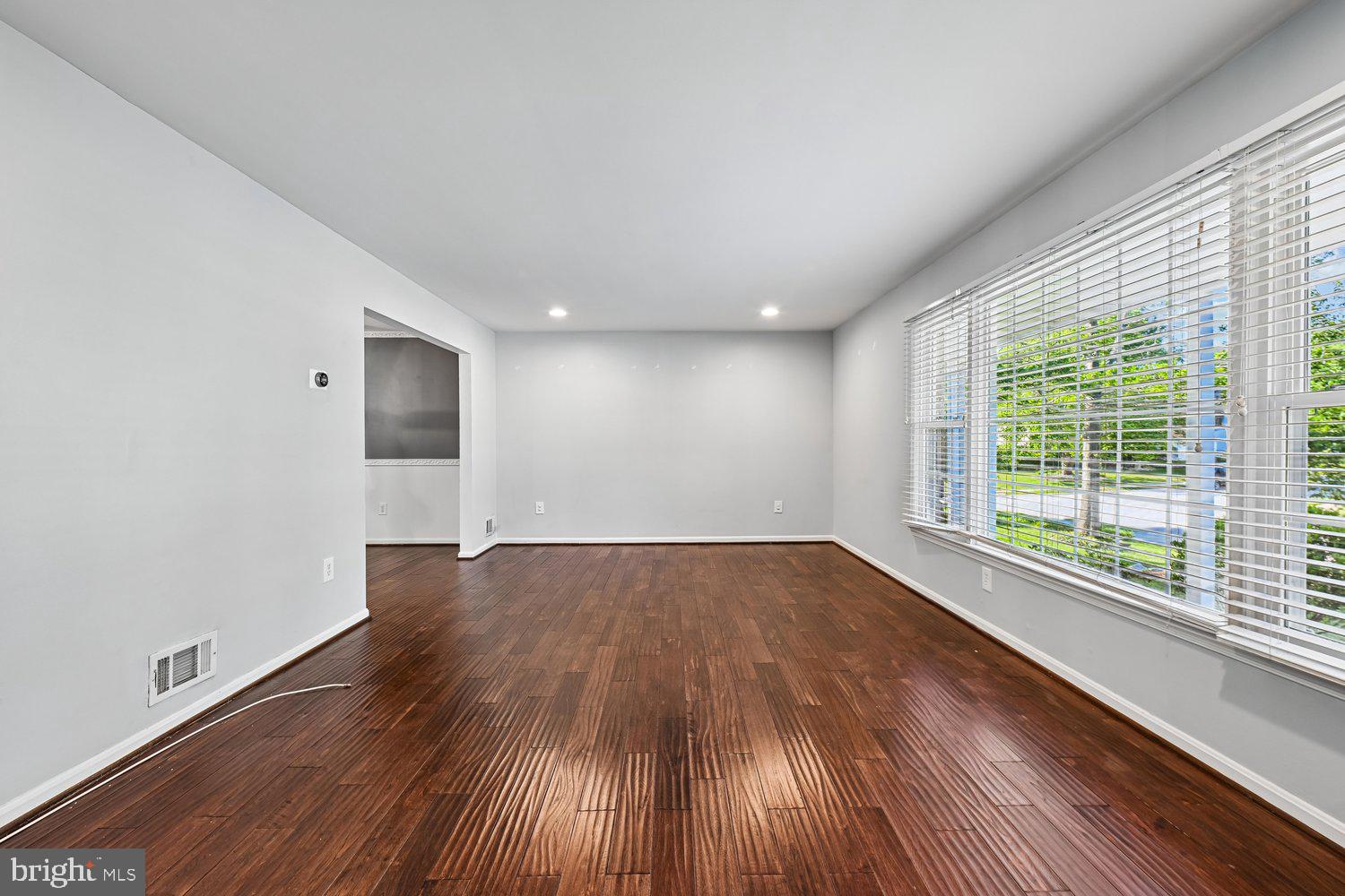 8002 Log Cabin Court Springfield, VA 22153 - Photo 5 of 63 Living Room