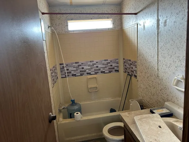 $60,000 | 24980 Us Highway, London, TX 76854