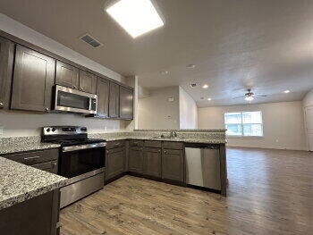 5511 121st Street, Unit B Lubbock, TX 79424 - Photo 5 of 11 5