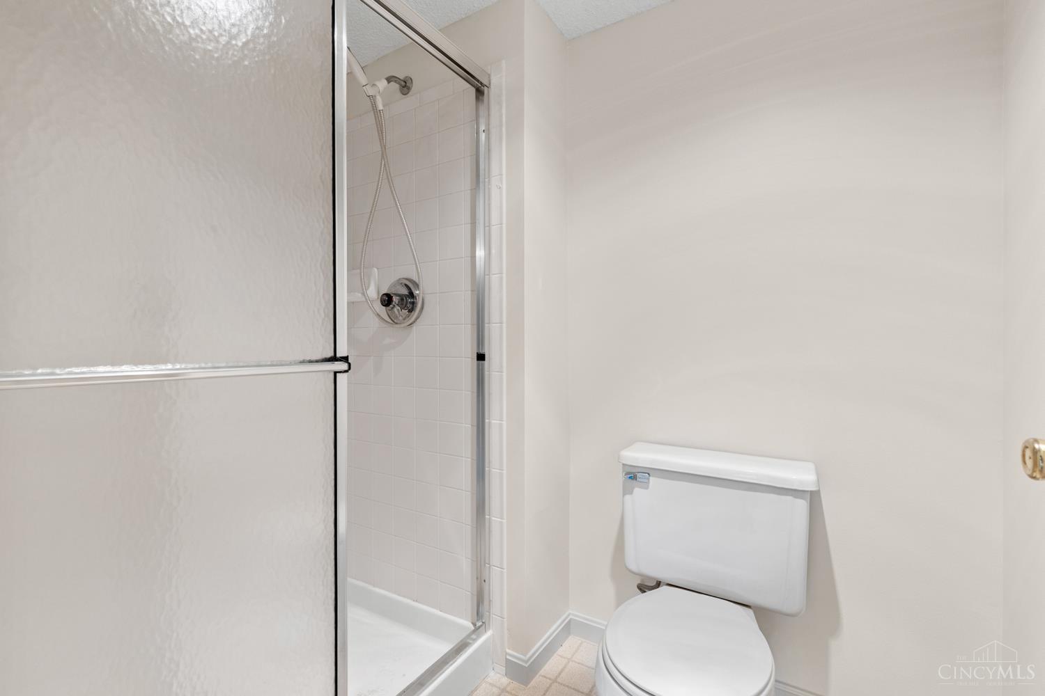 3547 Jessup Road, Unit 1A Cincinnati, OH 45239 - Photo 35 of 46