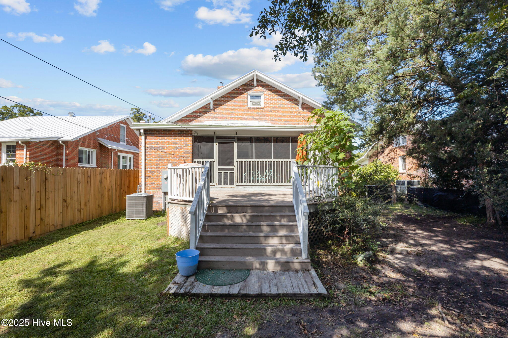 1519 Rhem Avenue New Bern, NC 28560 - Photo 34 of 41 40-web-or-mls-0C0A1295