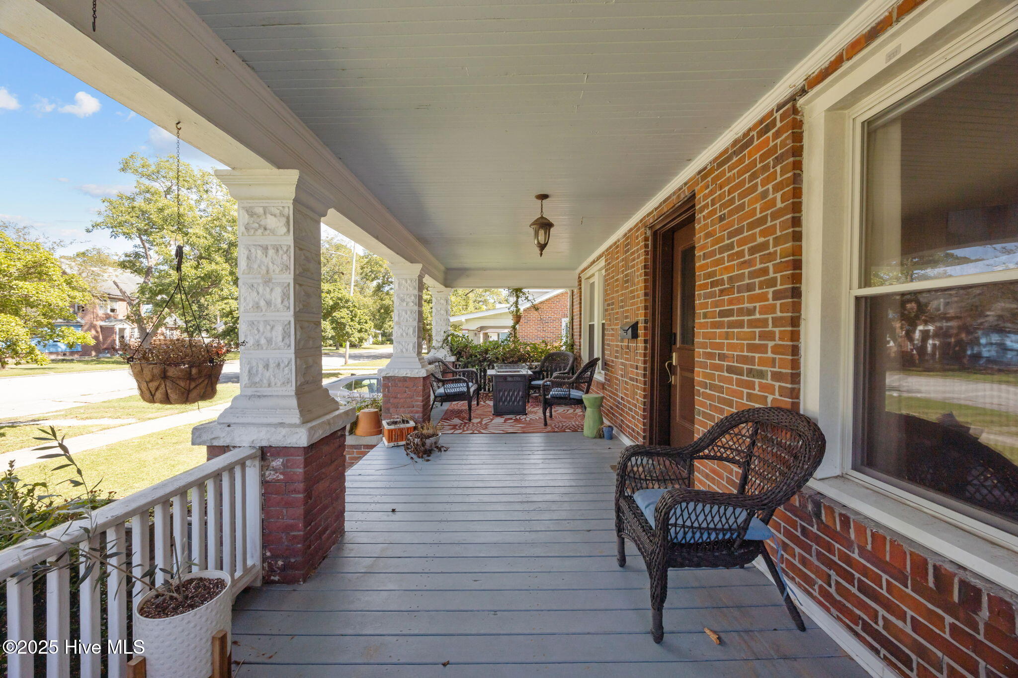 1519 Rhem Avenue New Bern, NC 28560 - Photo 3 of 41 26-web-or-mls-0C0A1269