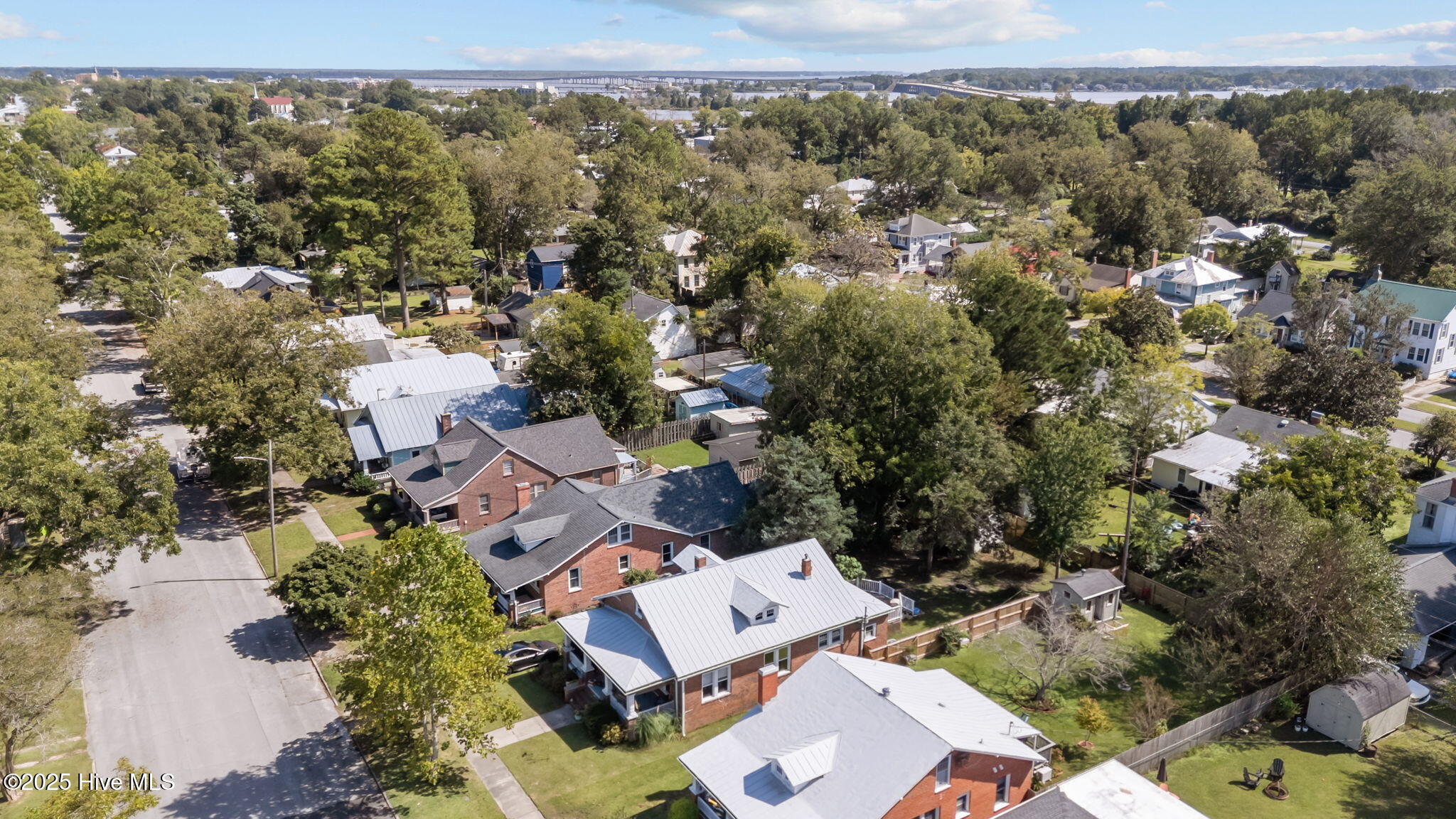 1519 Rhem Avenue New Bern, NC 28560 - Photo 40 of 41 48-web-or-mls-DJI_20251003134932_0009_D