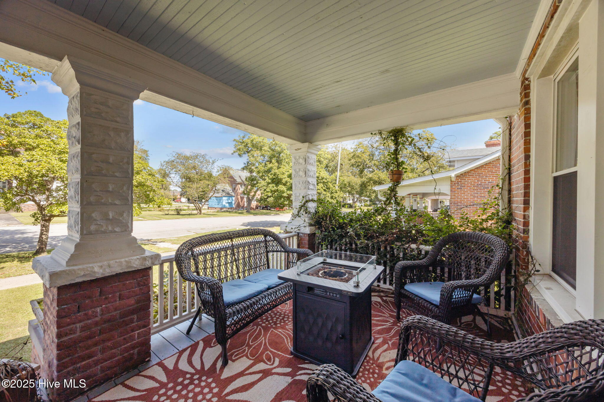 1519 Rhem Avenue New Bern, NC 28560 - Photo 4 of 41 27-web-or-mls-0C0A1270