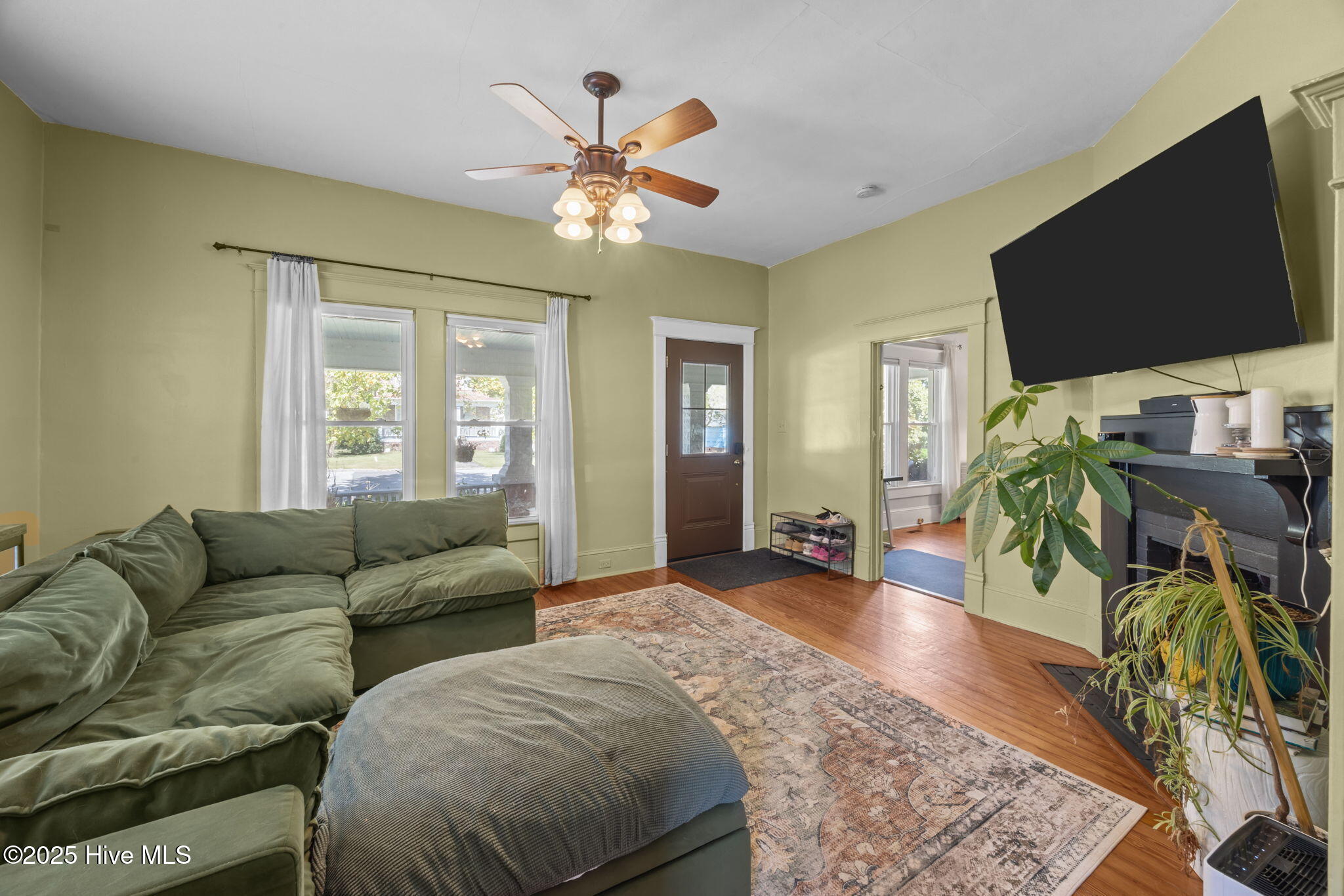 1519 Rhem Avenue New Bern, NC 28560 - Photo 8 of 41 20-web-or-mls-0C0A1251