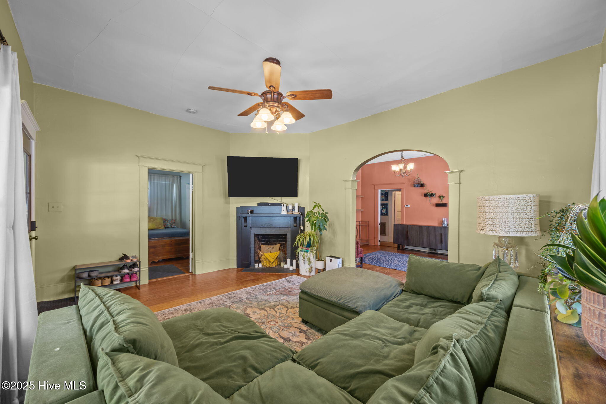 1519 Rhem Avenue New Bern, NC 28560 - Photo 9 of 41 19-web-or-mls-0C0A1248