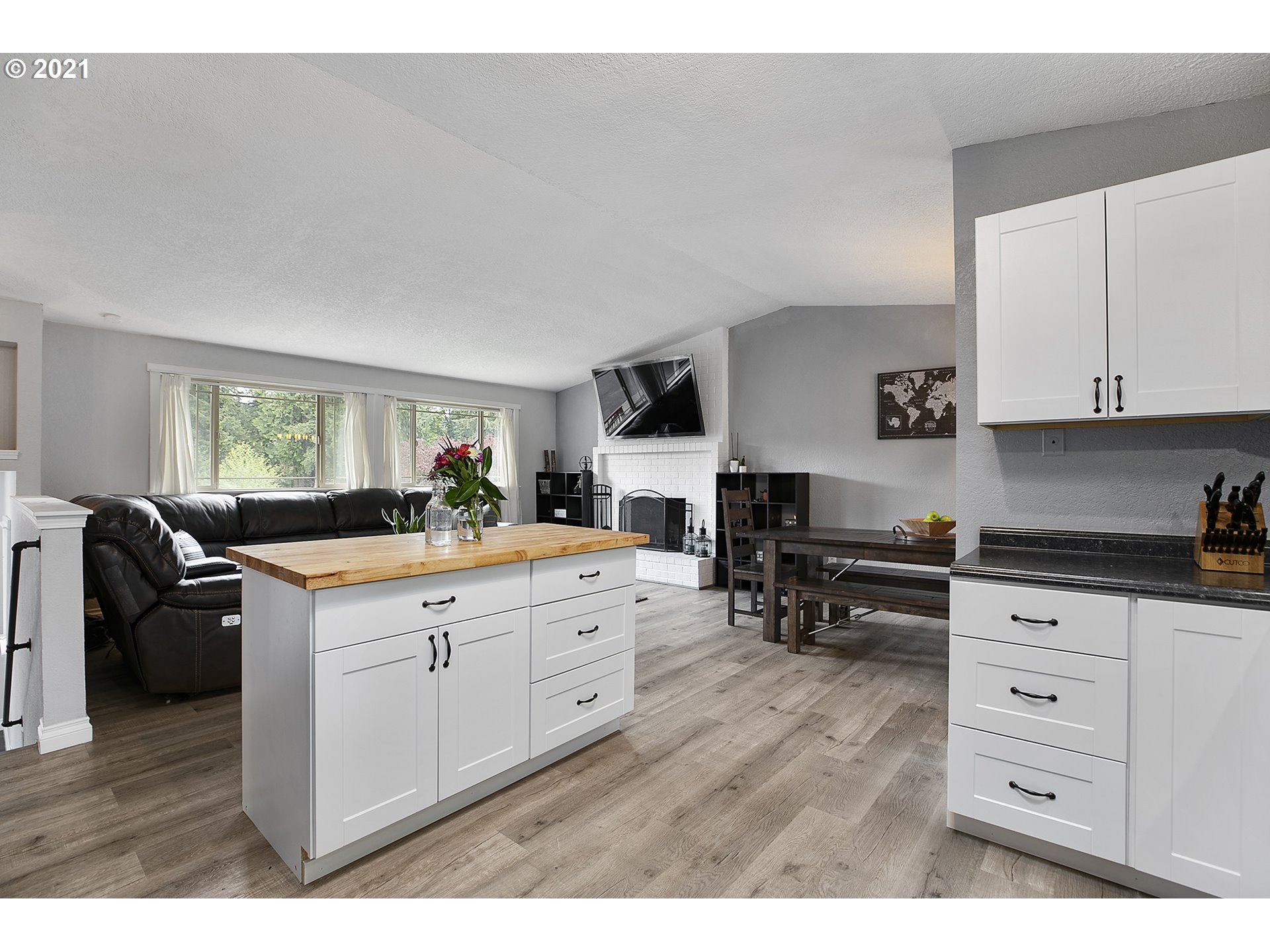 36425 Yocum Loop Sandy, OR 97055 - Photo 14 of 32 Gallery Image 14