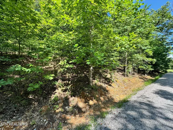 $27,500 | 626 North Pointe Trail, Jamestown, TN 38556