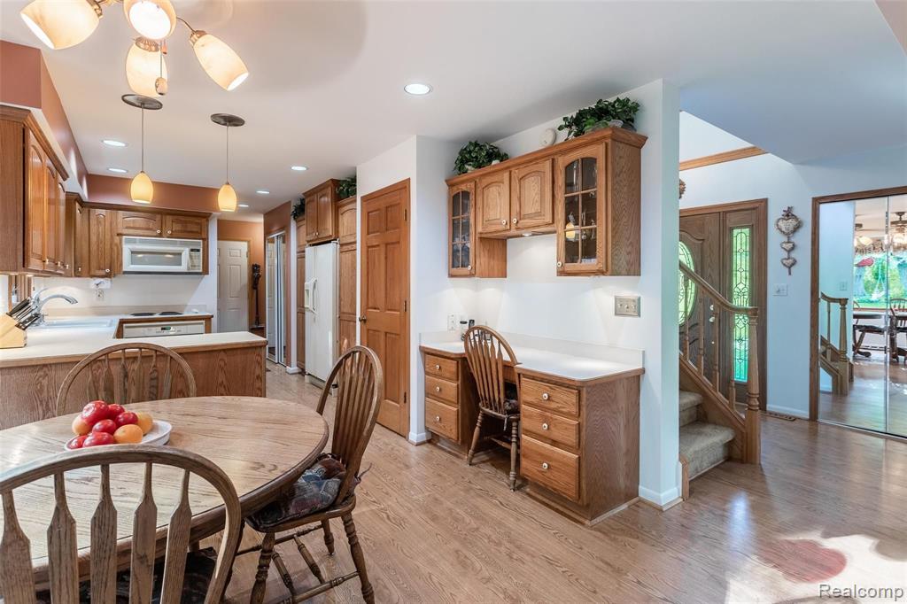 905 Gulley Road Howell, MI 48843 - Photo 13 of 52