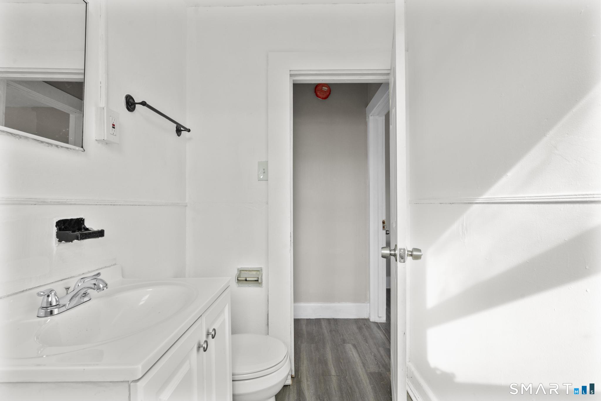 313 High Street, Unit 3S New Britain, CT 06051 - Photo 14 of 17