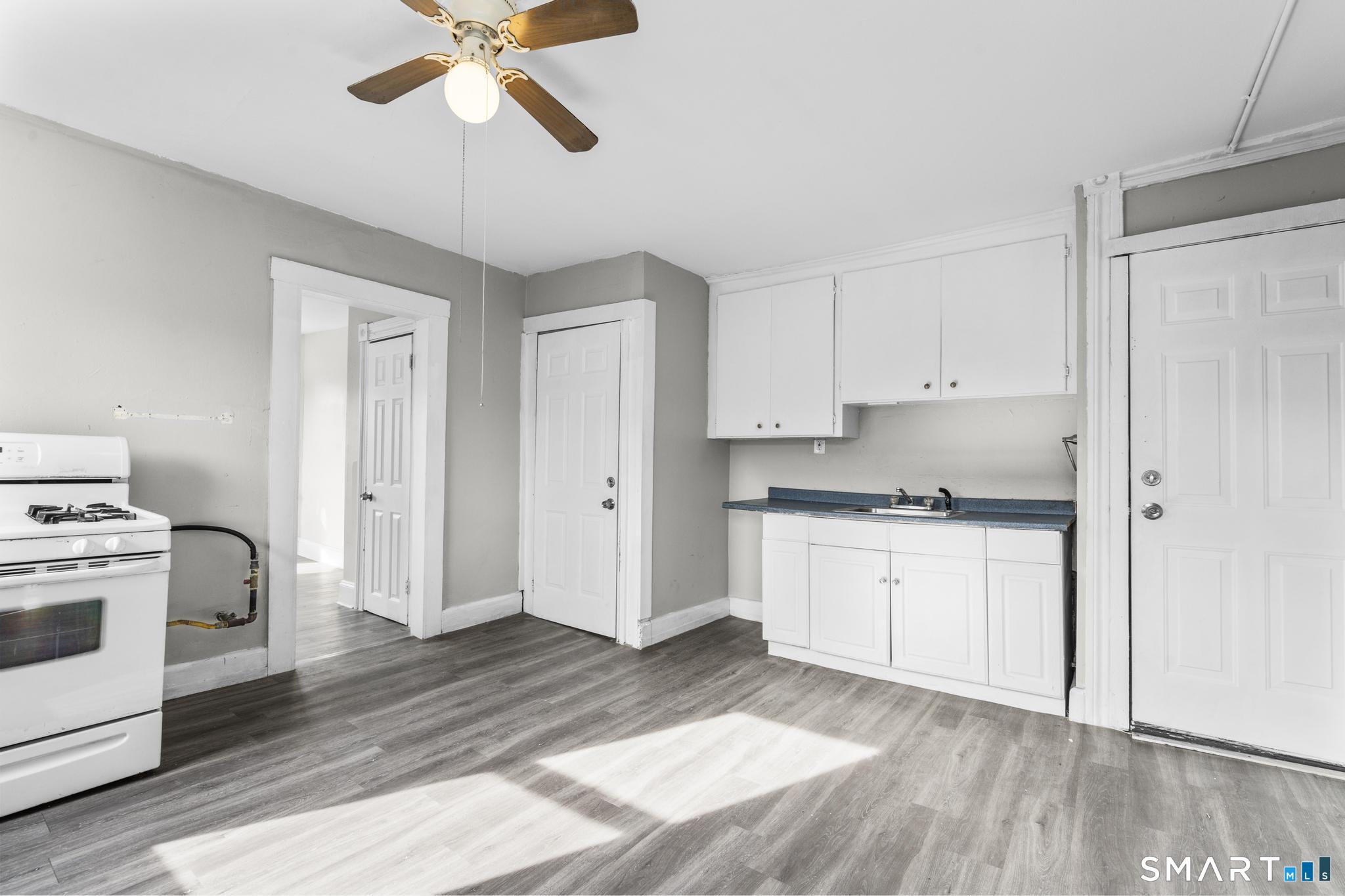 313 High Street, Unit 3S New Britain, CT 06051 - Photo 3 of 17