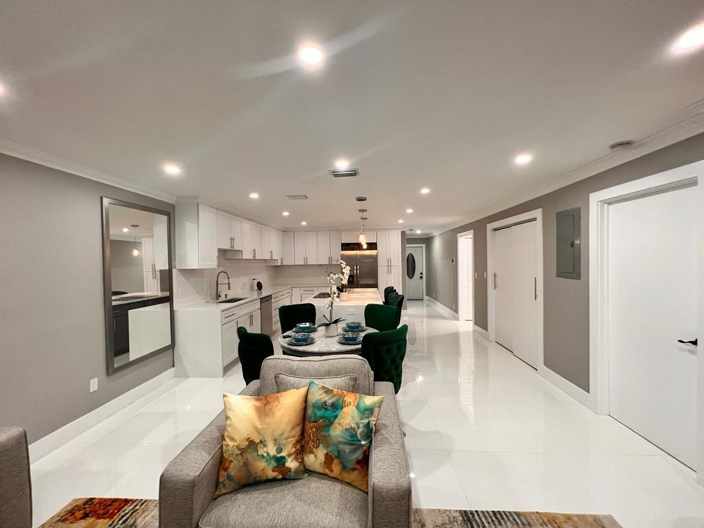 51 Lariat Circle Boca Raton, FL 33487 - Photo 14 of 38 PHOTO-2022-12-02-18-44-10 (17)