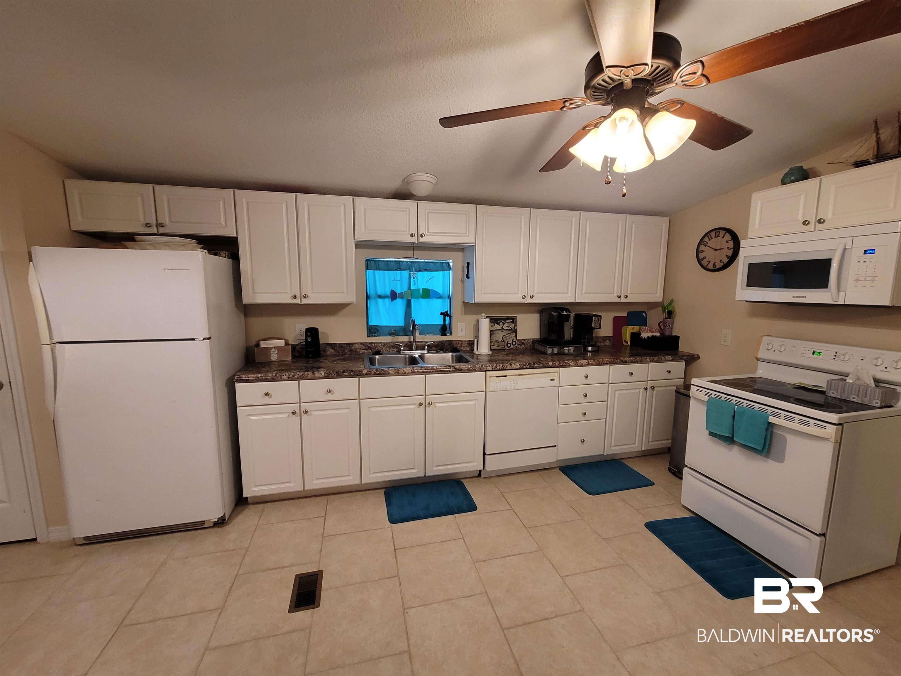 9547 Redfish Drive Elberta, AL 36530 - Photo 4 of 19