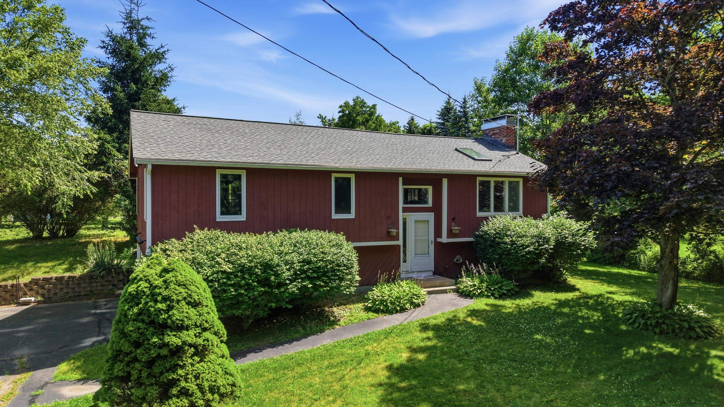 39 Old Auburn Road Derry, NH 03038 - Photo 2 of 53