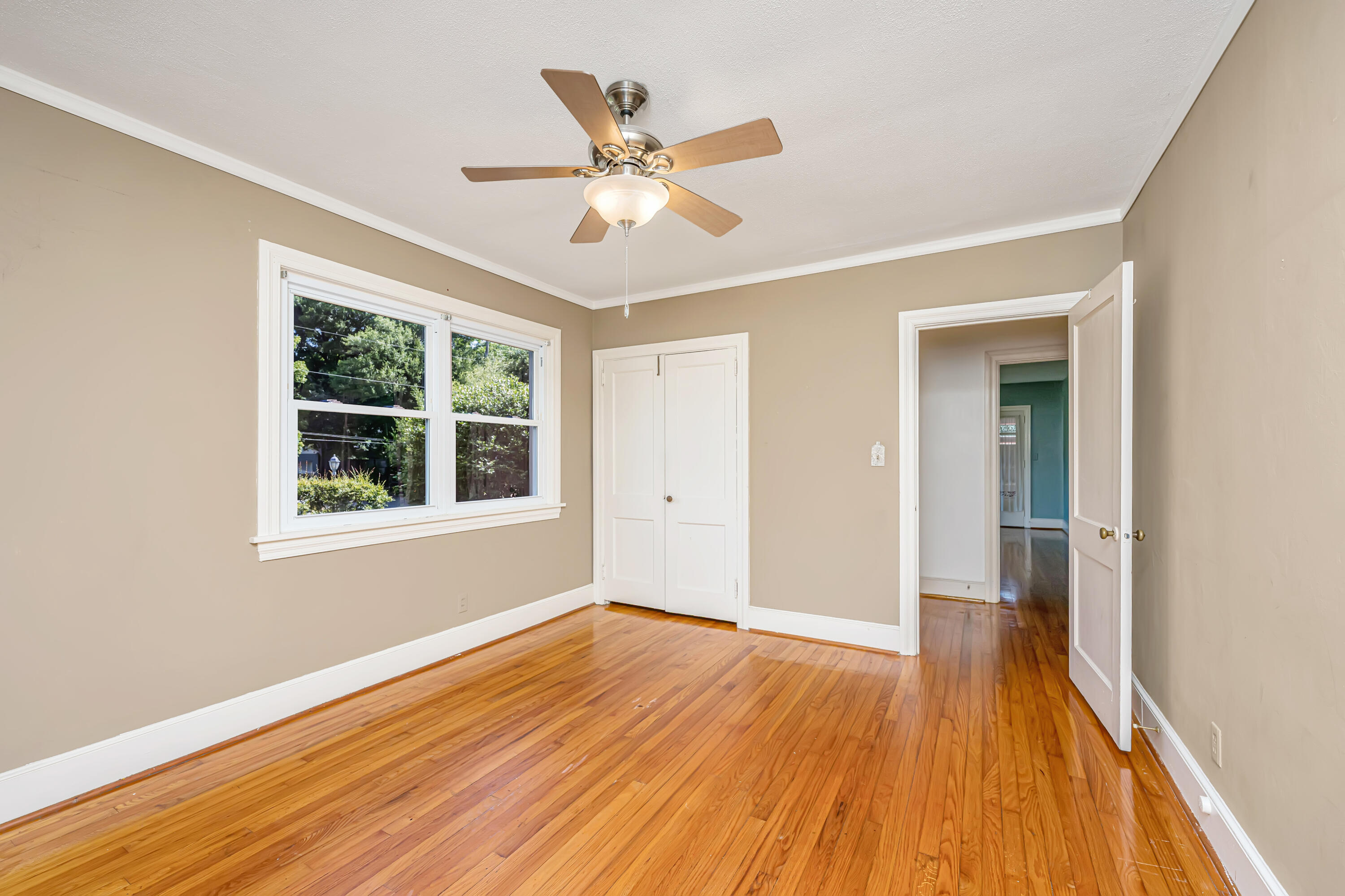 279 Hawthorne Street Mount Pleasant, SC 29464 - Photo 15 of 40 279 Hawthorne St