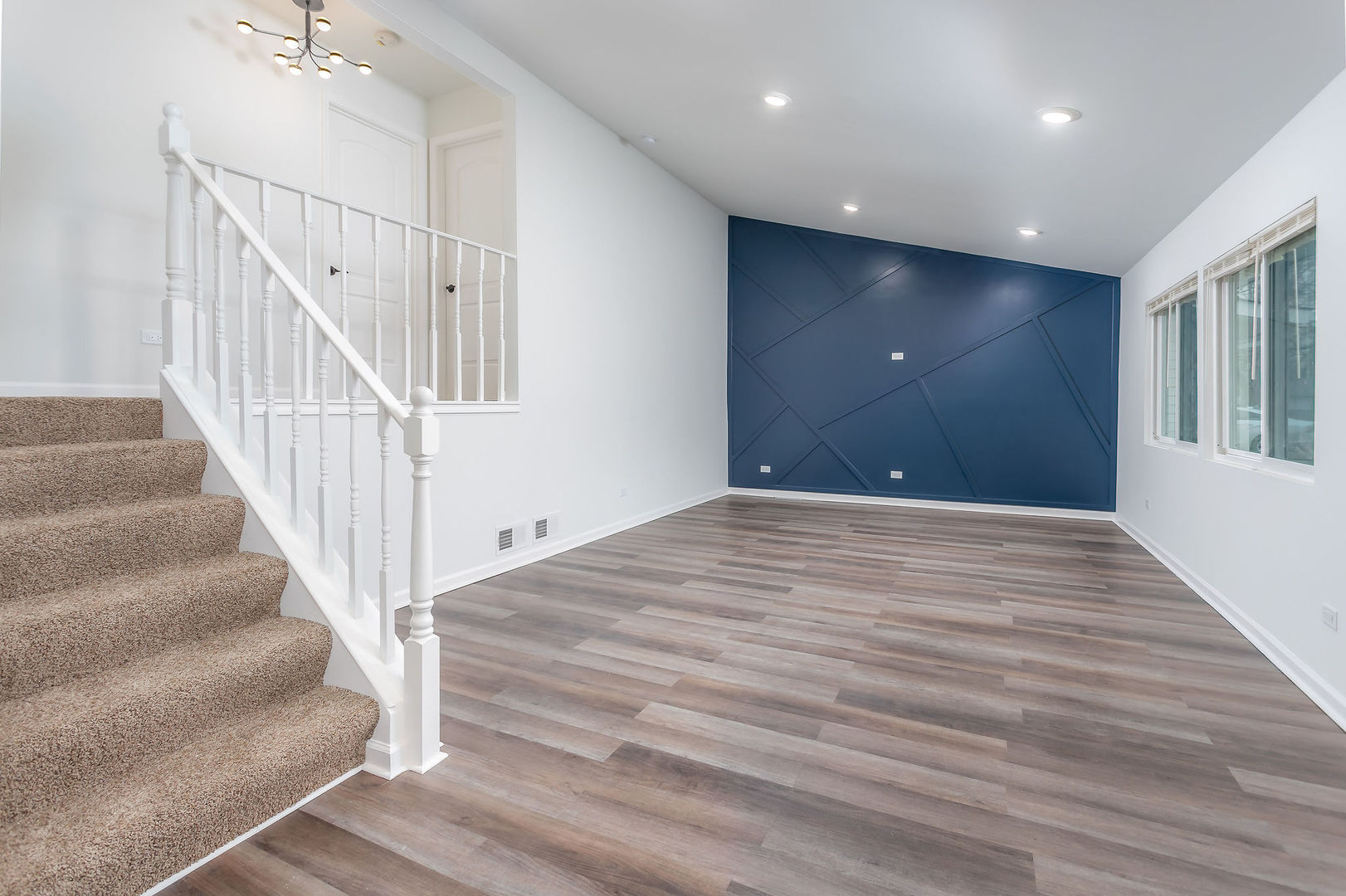 15331 Cherry Lane Markham, IL 60428 - Photo 7 of 13 a view of an entryway with wooden floor
