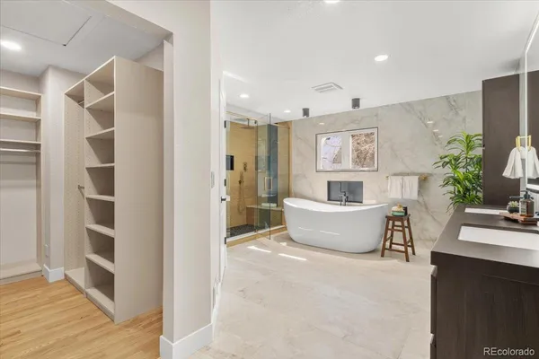 a view of walk in closet