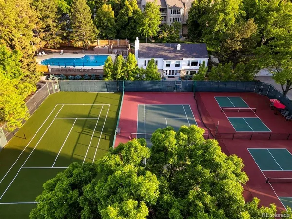 a view of an outdoor space