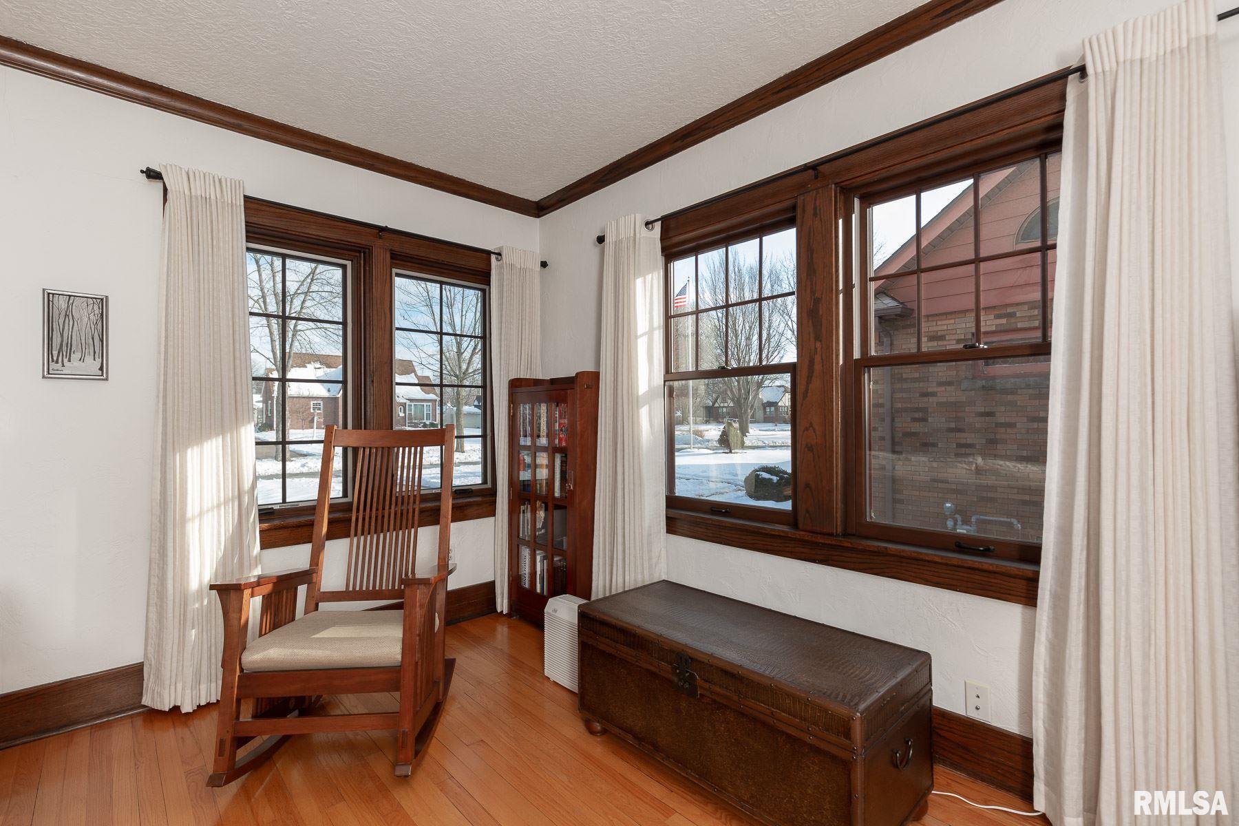 2521 28th Street Moline, IL 61265 - Photo 6 of 29 Gallery Image 6