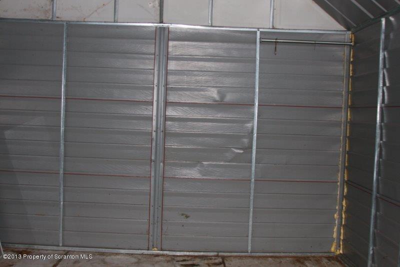 71 Bowens Road Moscow, PA 18444 - Photo 26 of 29 a view of walk in closet