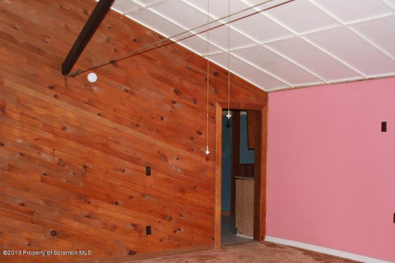 71 Bowens Road Moscow, PA 18444 - Photo 5 of 29 a view of entryway