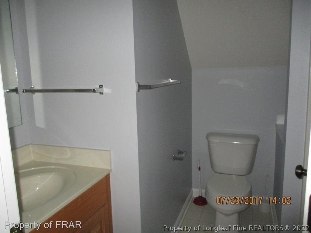 154 Chesapeake Road Cameron, NC 28326 - Photo 20 of 29 a bathroom with a toilet