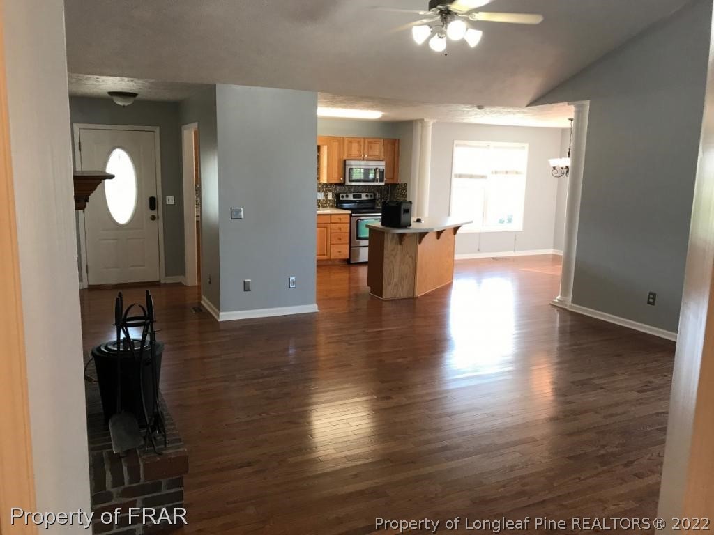 154 Chesapeake Road Cameron, NC 28326 - Photo 2 of 29 a view of a living room