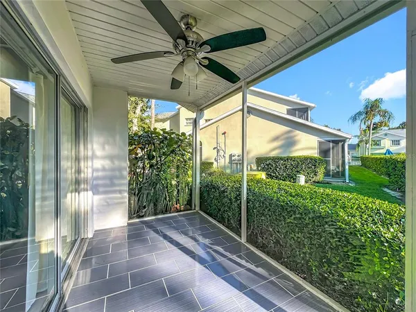 $193,000 | 6330 Green Oak Circle, Unit 6330, Bradenton, FL 34203