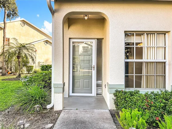 $193,000 | 6330 Green Oak Circle, Unit 6330, Bradenton, FL 34203