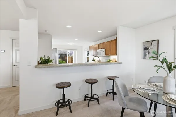 $1,000,000 | 36703 Southeast Gravenstein Court, Snoqualmie, WA 98065