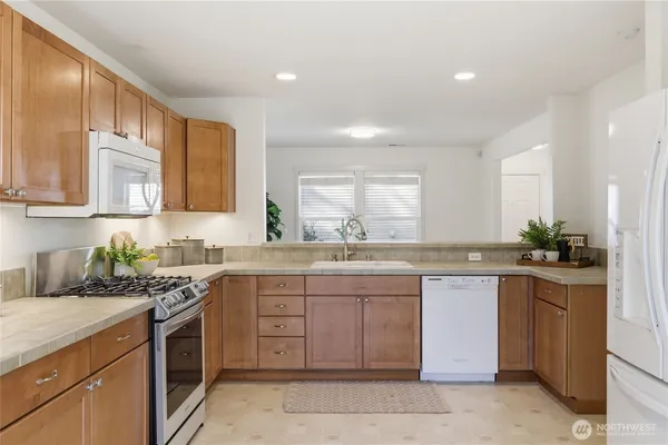 $1,000,000 | 36703 Southeast Gravenstein Court, Snoqualmie, WA 98065