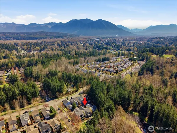 $1,000,000 | 36703 Southeast Gravenstein Court, Snoqualmie, WA 98065