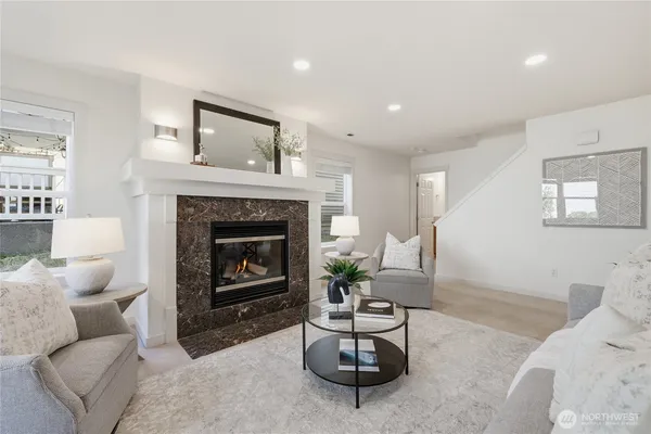 $1,000,000 | 36703 Southeast Gravenstein Court, Snoqualmie, WA 98065