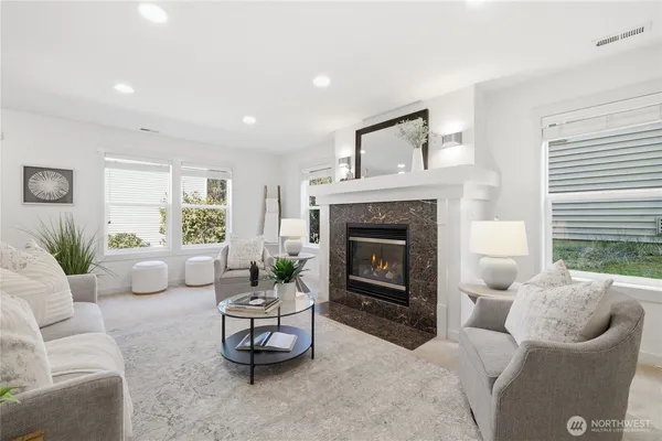 $1,000,000 | 36703 Southeast Gravenstein Court, Snoqualmie, WA 98065