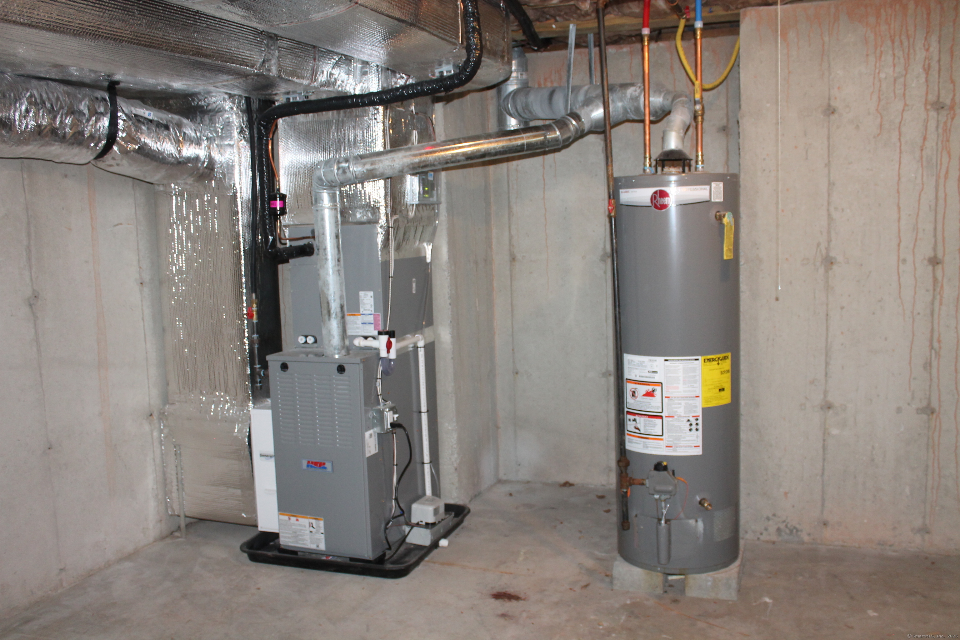 15 Glen Ridge Road Hamden, CT 06518 - Photo 36 of 36 a view of water heater room