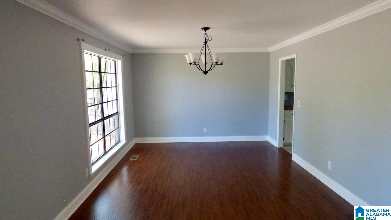 1865 Hamilton Road Pelham, AL 35124 - Photo 3 of 19