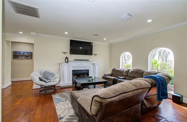 $875,000 | 8659 Hall's Retreat Court, Missouri City, TX 77459