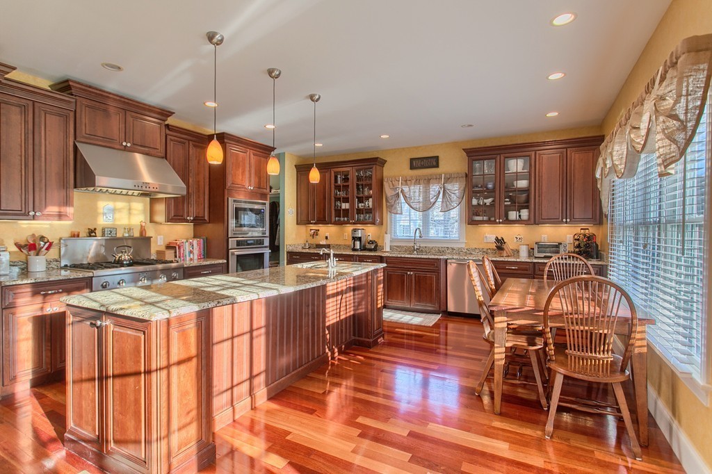 10 Lois Lane Lynn, MA 01905 - Photo 14 of 28