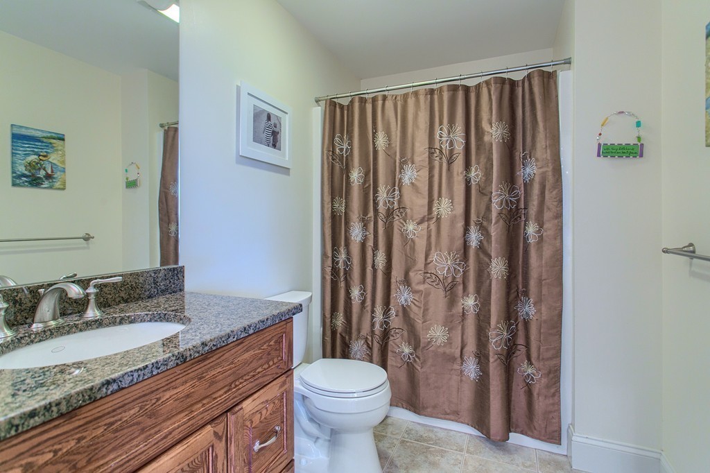 10 Lois Lane Lynn, MA 01905 - Photo 19 of 28