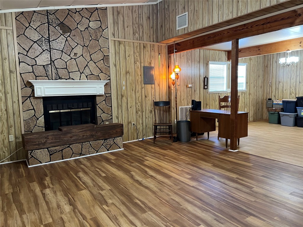 27306 Ranch Road 12 Dripping Springs, TX 78620 - Photo 16 of 40