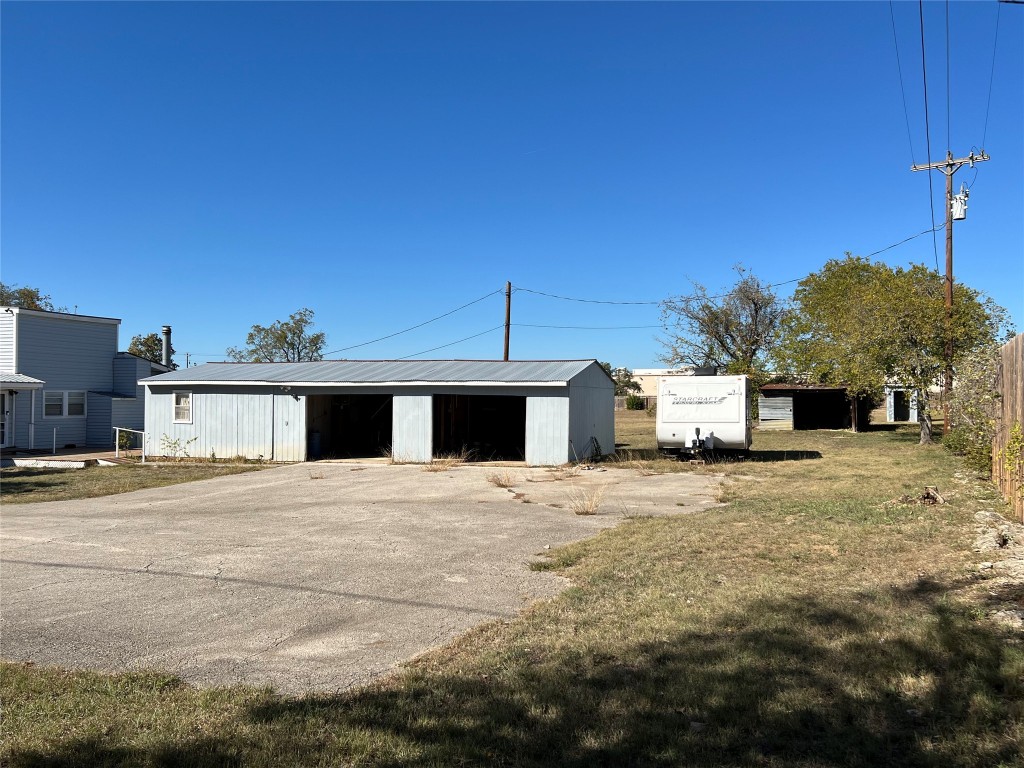 27306 Ranch Road 12 Dripping Springs, TX 78620 - Photo 31 of 40