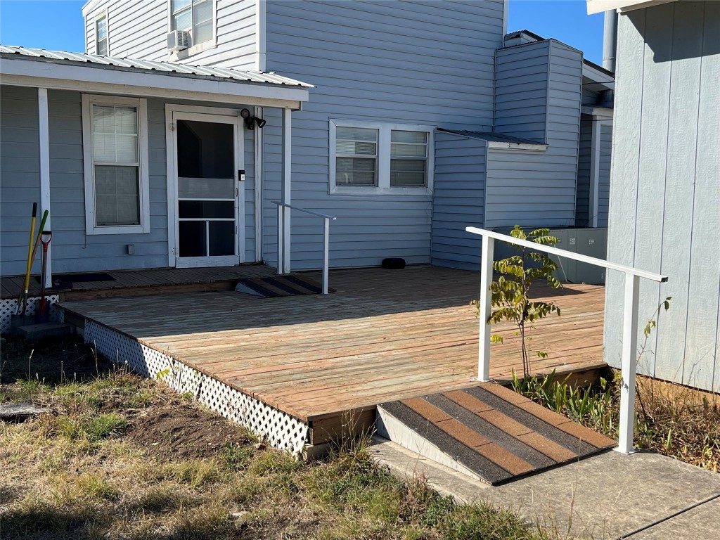 27306 Ranch Road 12 Dripping Springs, TX 78620 - Photo 10 of 40