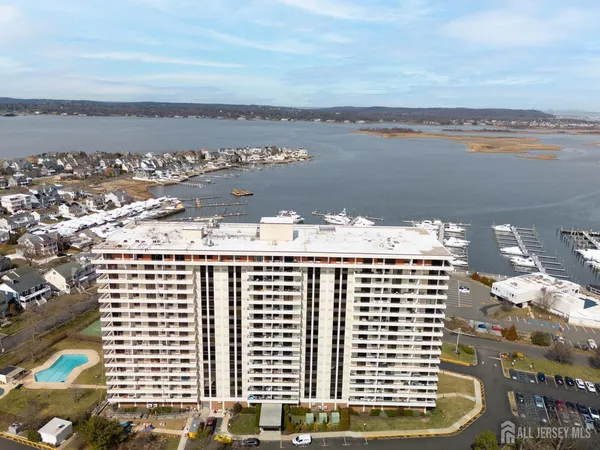 $1,143,100 | 1 Channel Drive, Unit 1707, Monmouth Beach, NJ 07750