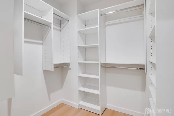 $1,143,100 | 1 Channel Drive, Unit 1707, Monmouth Beach, NJ 07750