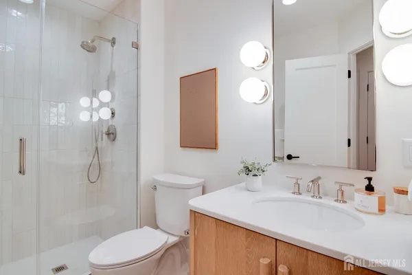 $1,143,100 | 1 Channel Drive, Unit 1707, Monmouth Beach, NJ 07750