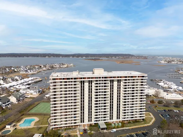 $1,143,100 | 1 Channel Drive, Unit 1707, Monmouth Beach, NJ 07750